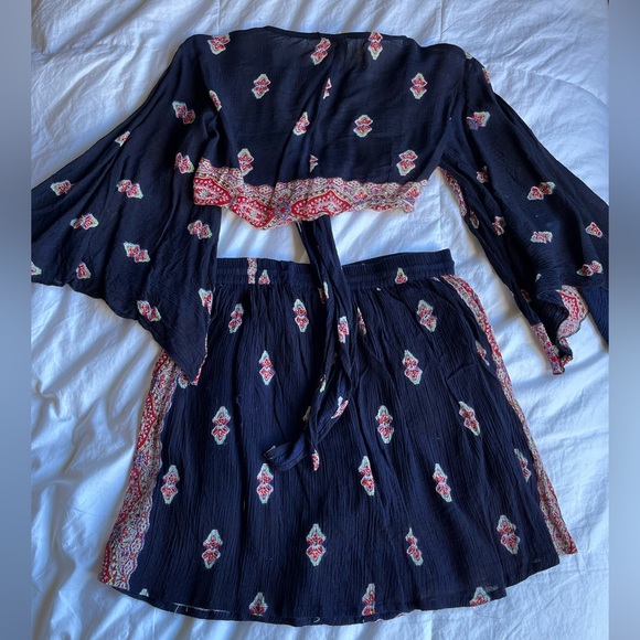 two piece raga skirt set - Picture 4 of 9